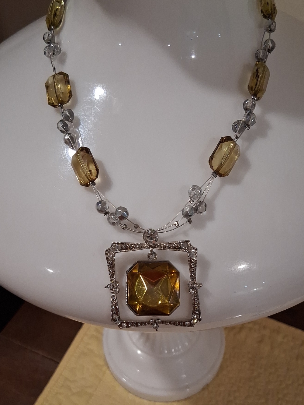 Vintage-Inspired Gold Gem Pendant Necklace